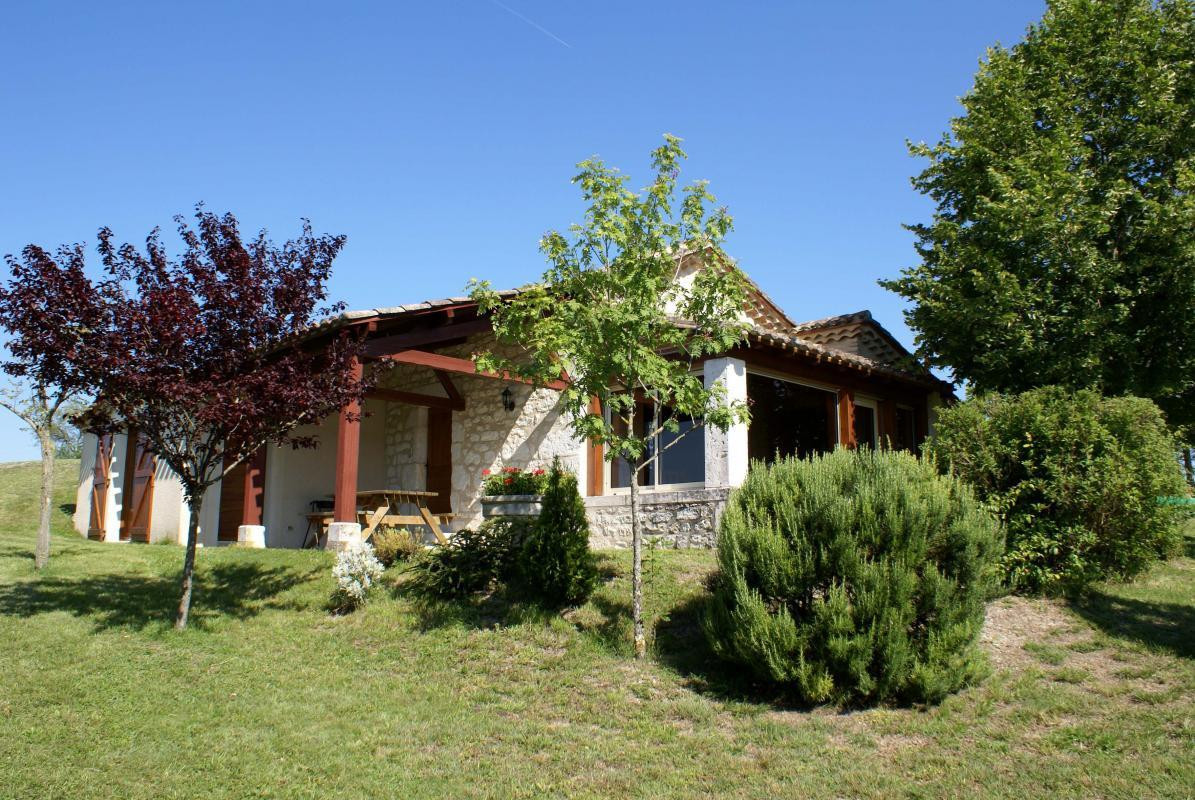 photo 0
