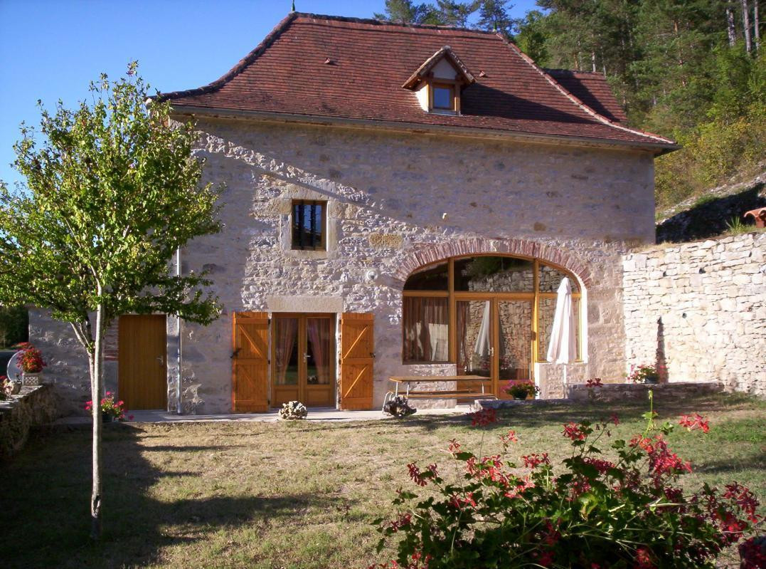 photo 0