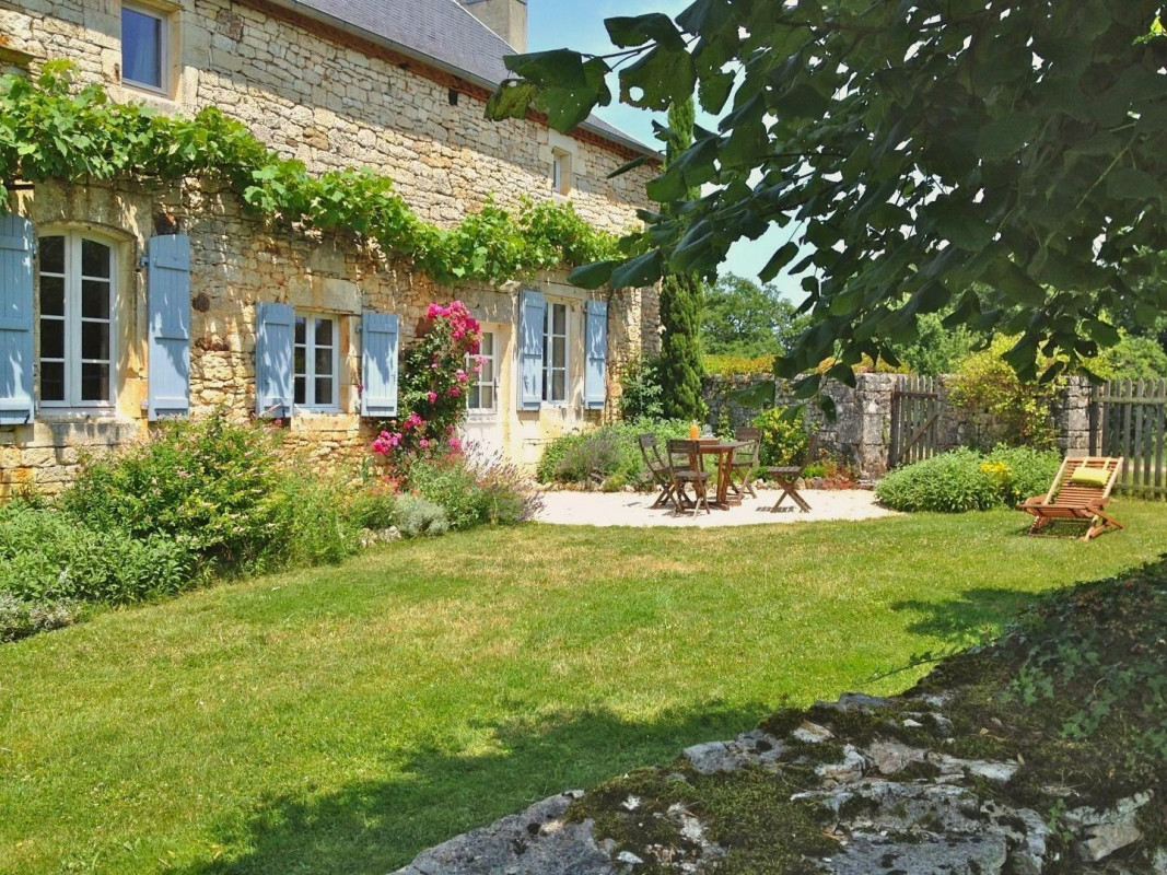photo 0