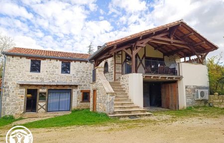 G&icirc;te n&deg;46G13182 Ussel - Lot - photo
