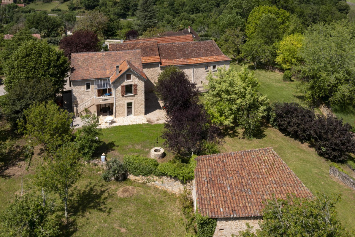 photo 0