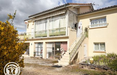 Chambre d'h&ocirc;tes n&deg;46G2563 Montfaucon - Lot - photo