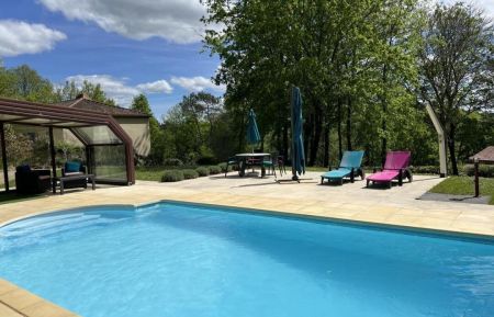 G&icirc;te n&deg;46G13354 Prayssac - Lot - piscine et terasse en soleil