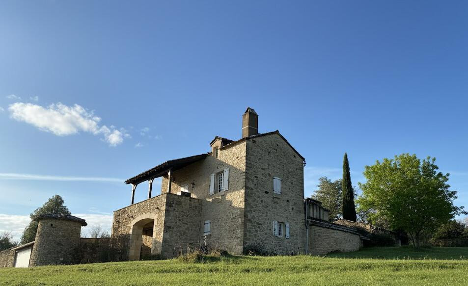 photo 0