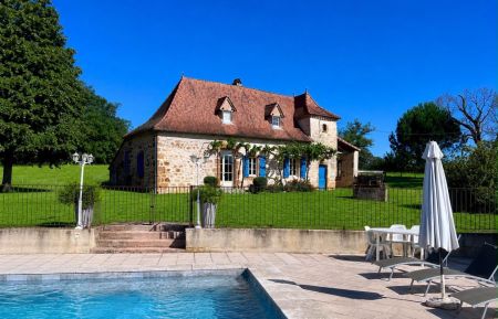 G&icirc;te n&deg;46G12381 Lissac-et-Mouret - Lot - Pas de l&eacute;gende